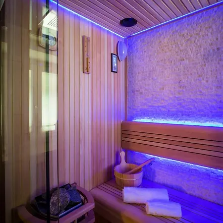 Io&te Spazio Benessere ゲストハウス 4*